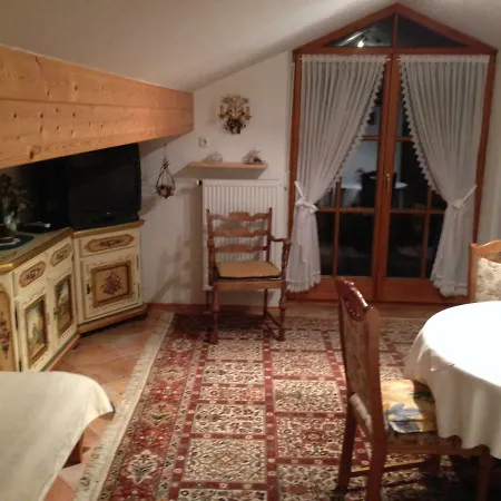 Gaestehaus Faerbinger Apartamento